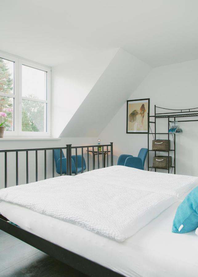 Gaestehaus Vigliarolo Gewerblich Jedes Zimmer Eigenes Bad Gemeinschaftskueche Elmshorn Eksteriør bilde