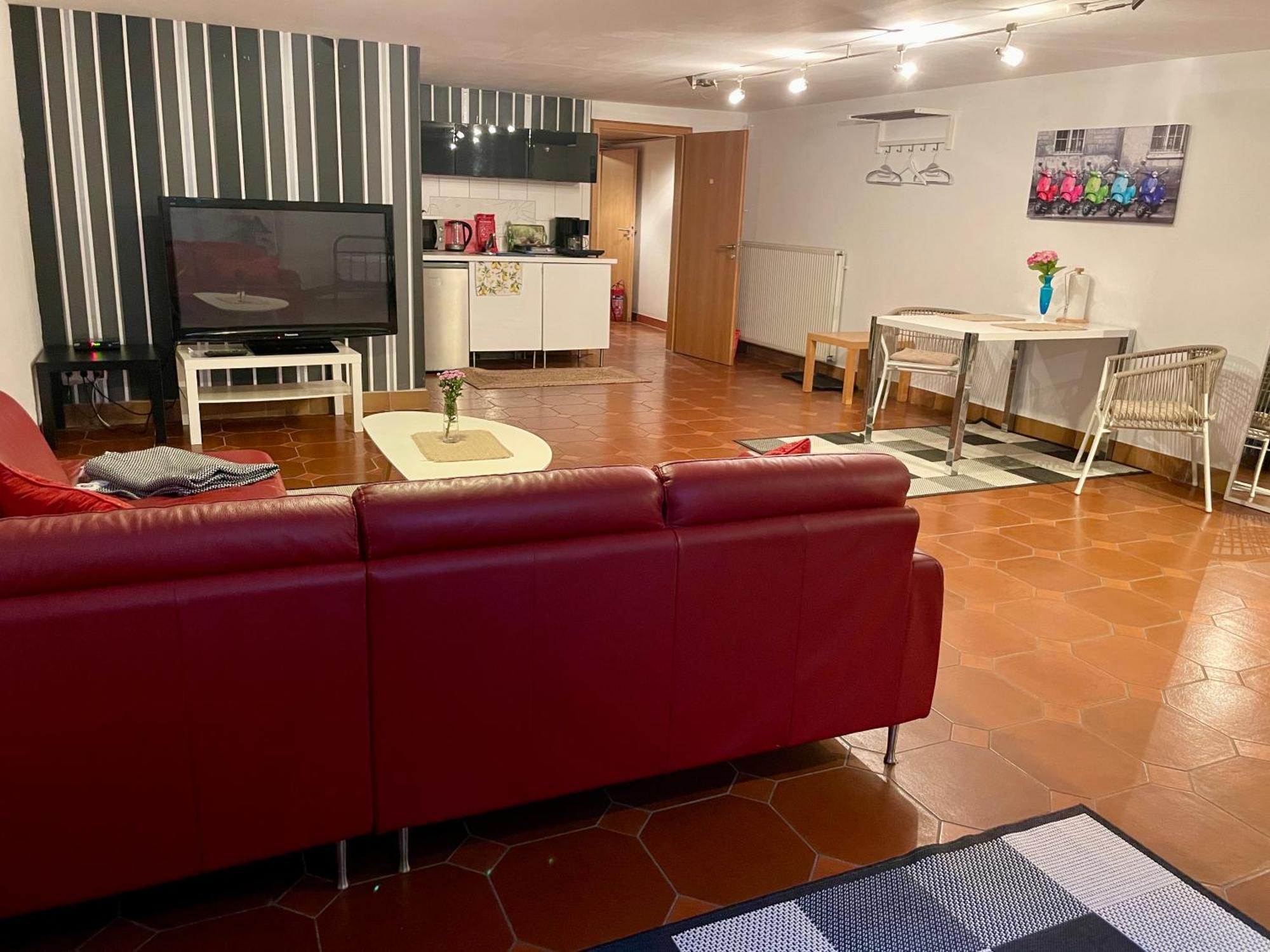 Gaestehaus Vigliarolo Gewerblich Jedes Zimmer Eigenes Bad Gemeinschaftskueche Elmshorn Eksteriør bilde